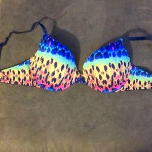 VS Pink Wear Everywhere Push Up